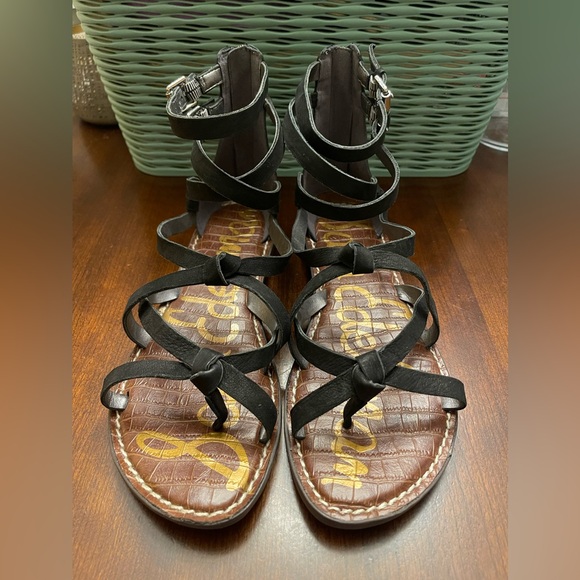Sam Edelman Black Leather Gladiator
Gaton Strappy Sandals (Like New) - Picture 3 of 9
